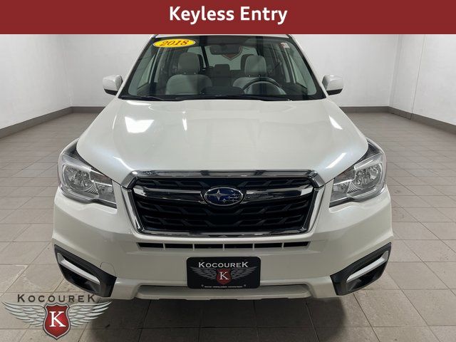 2018 Subaru Forester 2.5i Premium photo 2