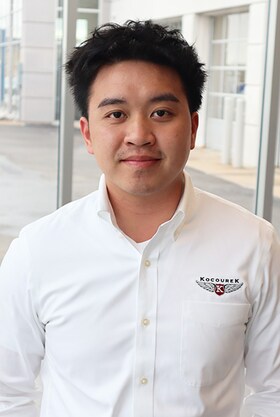 Staff member Yia from 602e0306781a