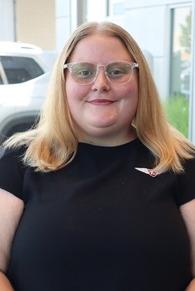 Staff member Makenna from 602e0306781a