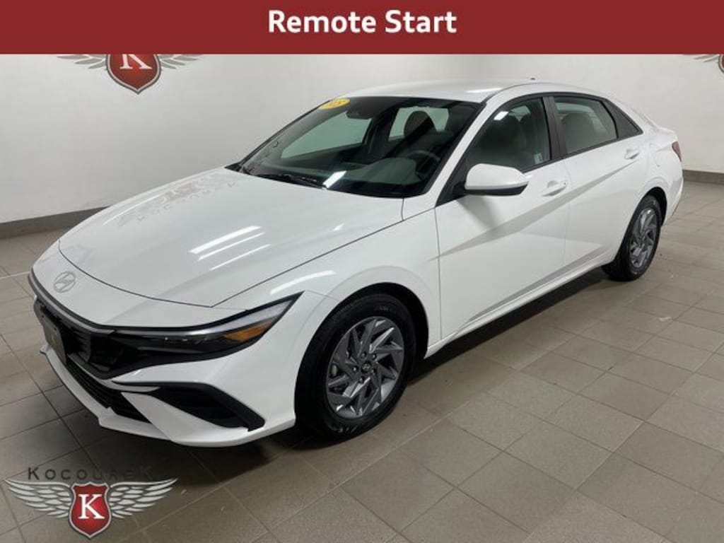 Certified 2025 Hyundai Elantra Hybrid Blue Sedan