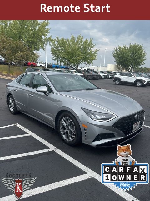 2020 Hyundai Sonata SEL photo 2