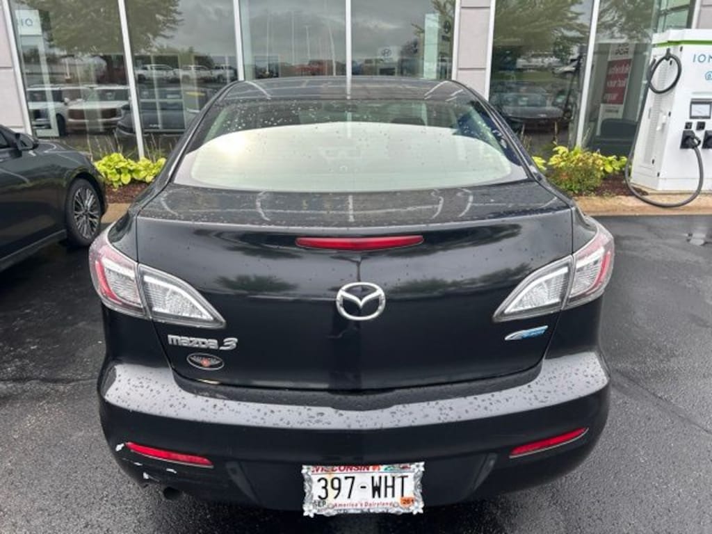Used 2013 Mazda Mazda3 i Sport Sedan