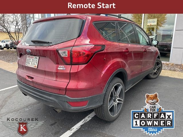 2019 Ford Escape SEL photo 3