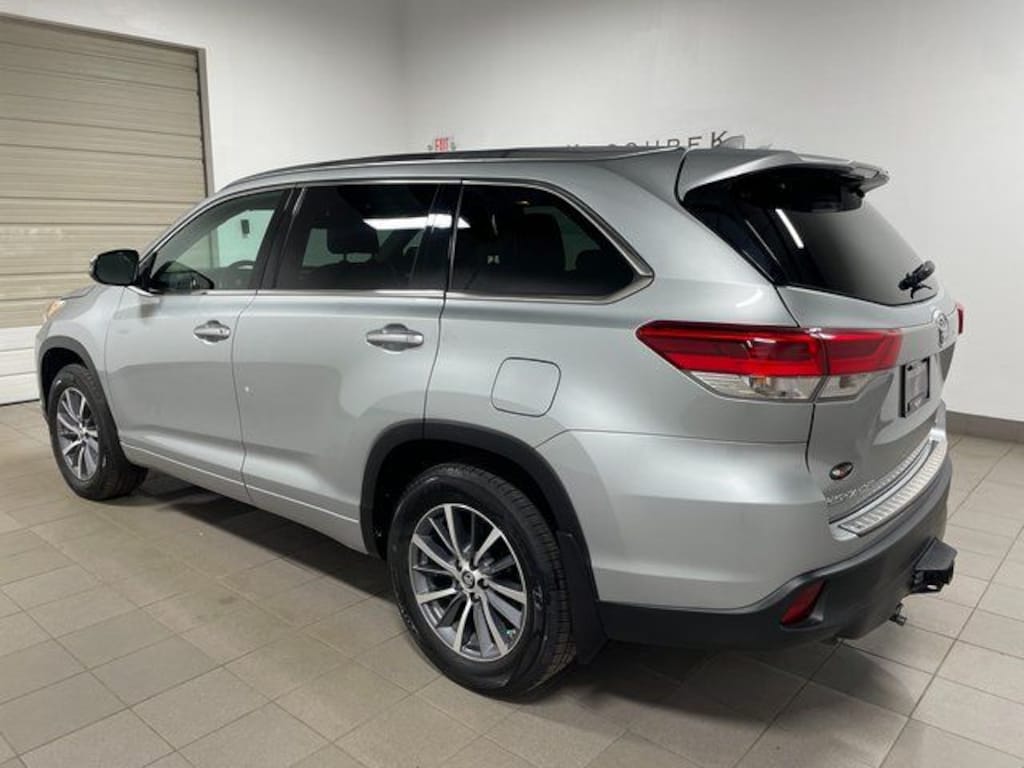 Used 2018 Toyota Highlander XLE SUV