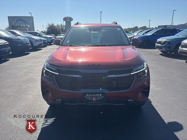 2025 Kia Seltos X-Line photo 2