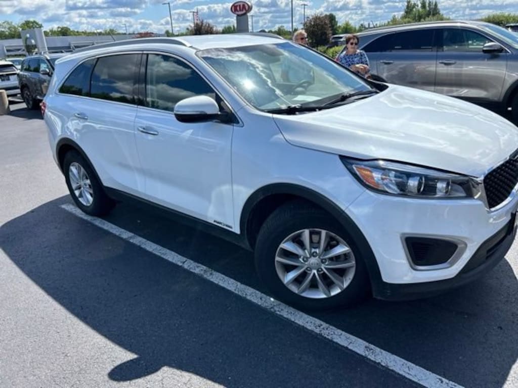 Used 2017 Kia Sorento 3.3L LX SUV