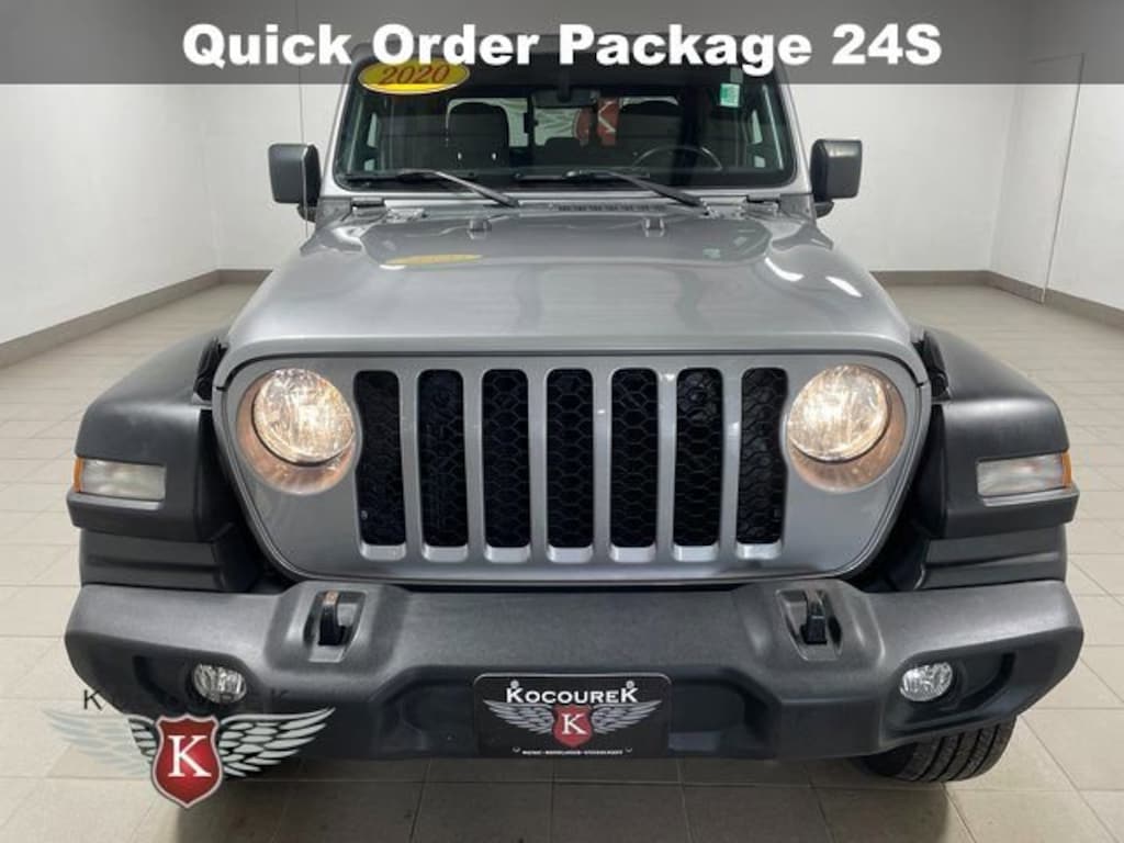 Used 2020 Jeep Gladiator Sport Truck Crew Cab