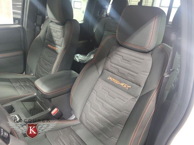 2026 Nissan Frontier PRO-4X - Photo 11
