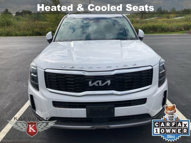 2022 Kia Telluride EX photo 2