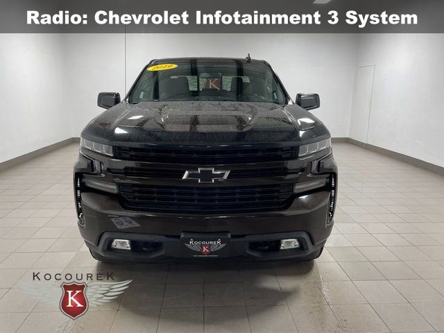 2019 Chevrolet Silverado 1500 RST photo 2