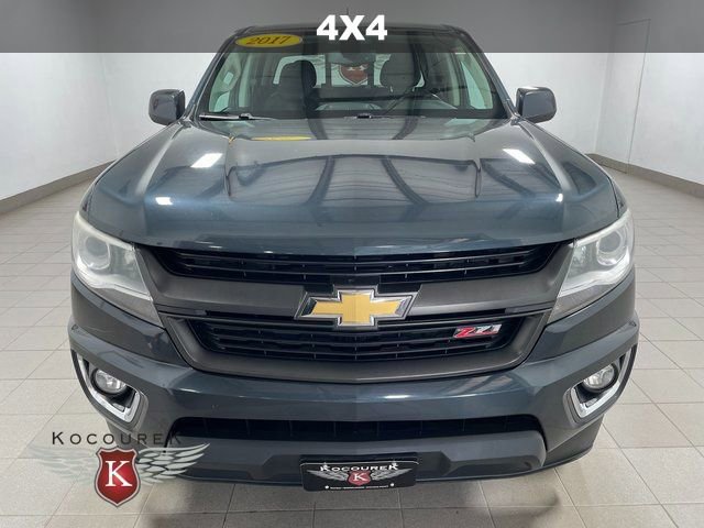 2017 Chevrolet Colorado Z71 photo 2