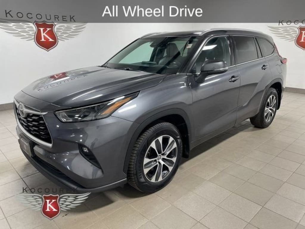 Used 2022 Toyota Highlander XLE SUV