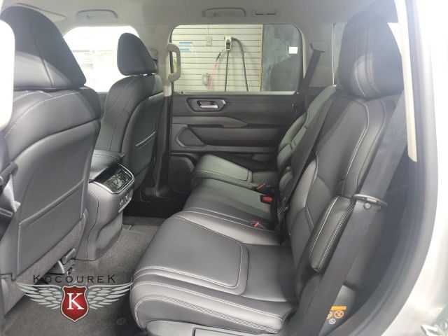 2026 Nissan Armada SV - Photo 12