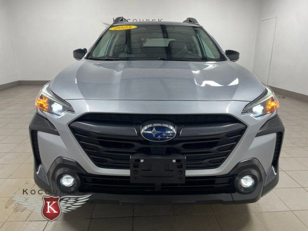 Used 2025 Subaru Outback Premium SUV