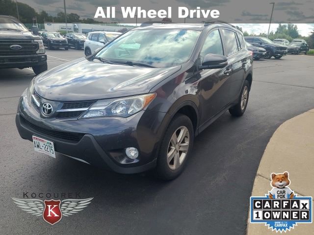 2013 Toyota RAV4 XLE photo 3