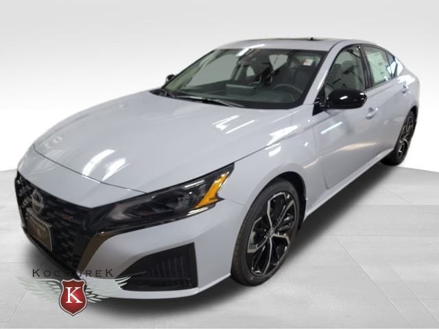 2025 Nissan Altima SR