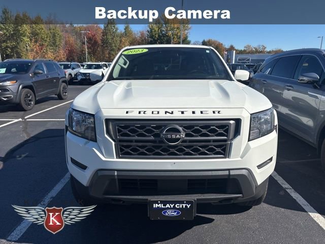 2023 Nissan Frontier SV photo 2