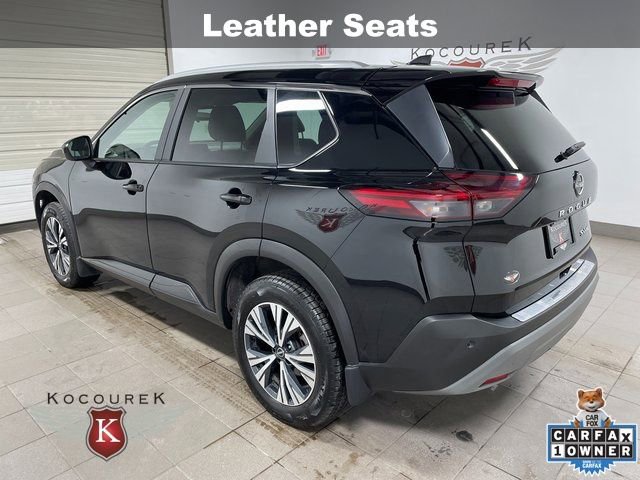 2023 Nissan Rogue SV photo 3