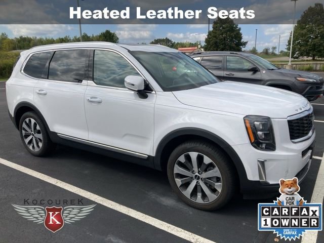 2022 Kia Telluride EX photo 3