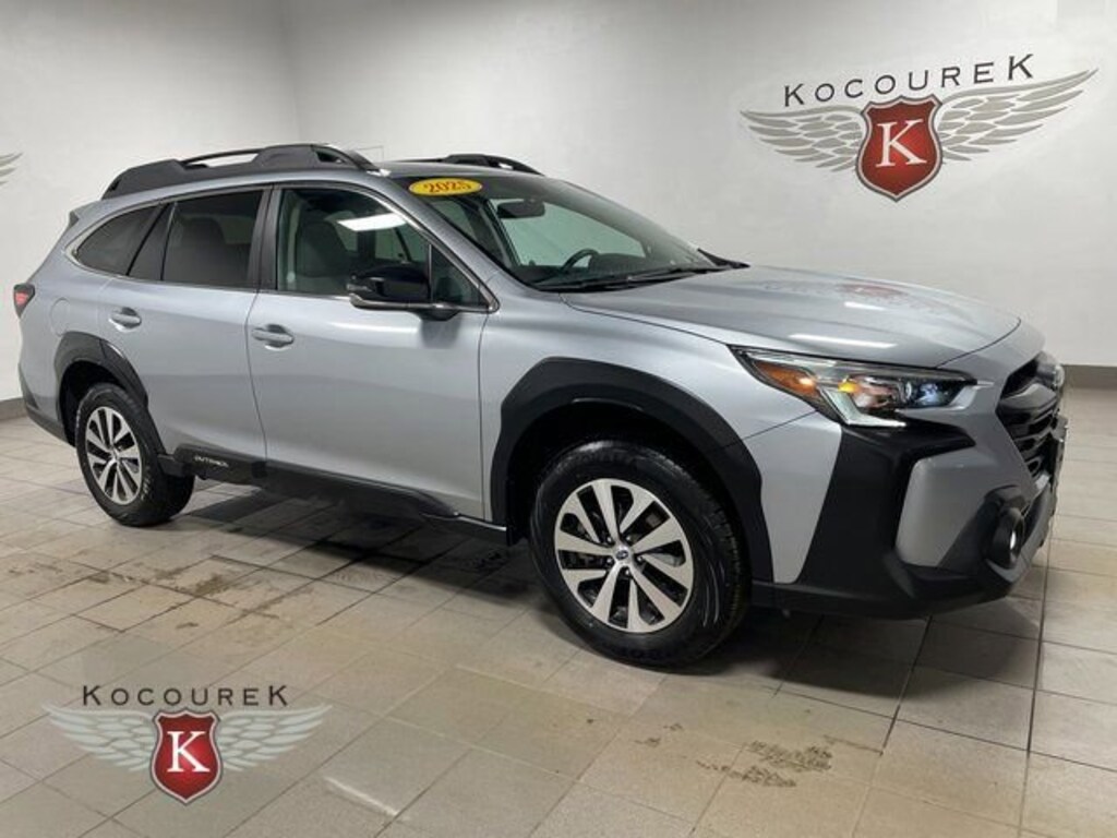 Used 2025 Subaru Outback Premium SUV