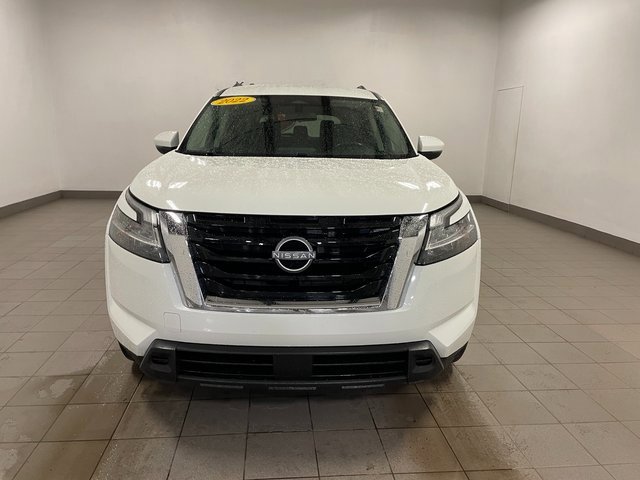 Used 2022 Nissan Pathfinder SV with VIN 5N1DR3BAXNC215191 for sale in Wausau, WI