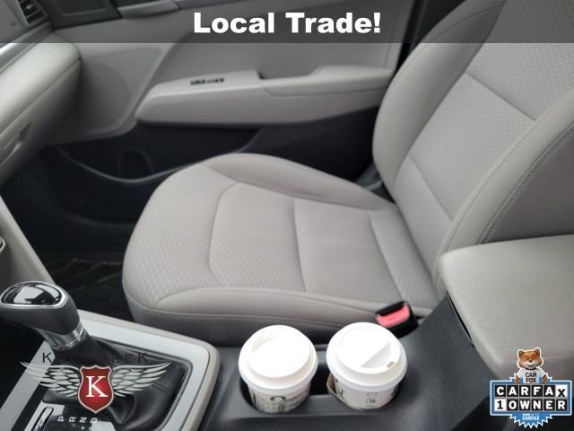 2020 Hyundai Elantra SE's photo