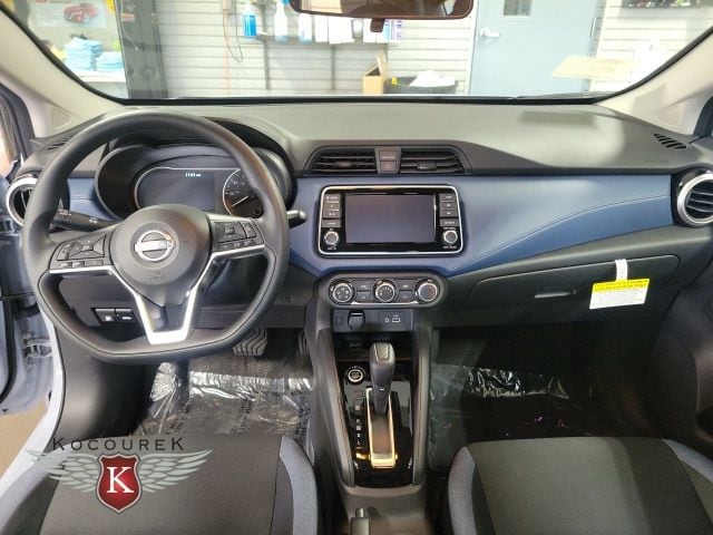2025 Nissan Versa Sedan SV - Photo 18