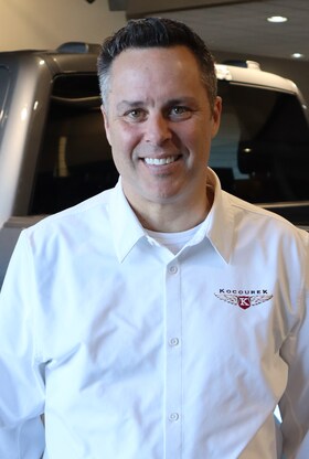 Staff member Scott from 0e600d5ee3c8