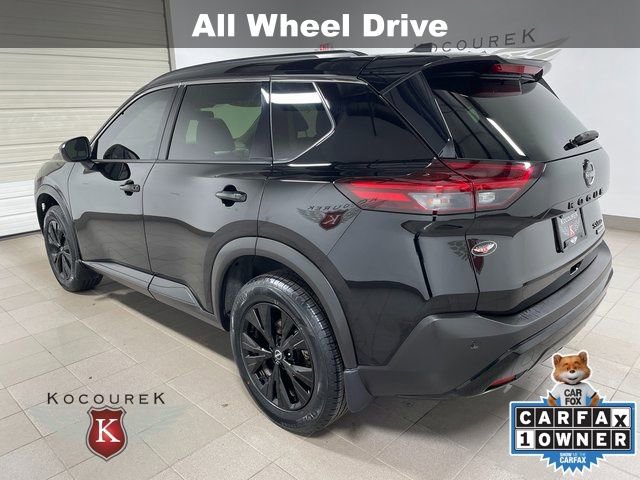 2023 Nissan Rogue Midnight Edition photo 3