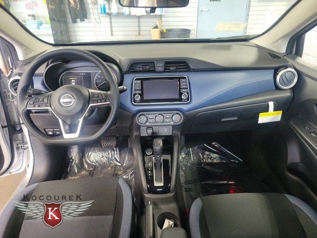 2025 Nissan Versa Sedan SV - Photo 19
