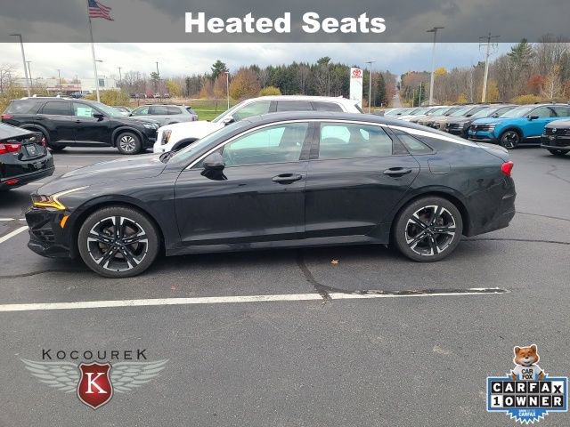 2022 Kia K5 GT-Line photo 2