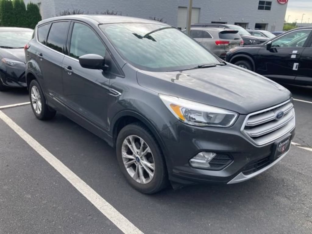 Used 2019 Ford Escape SE SUV