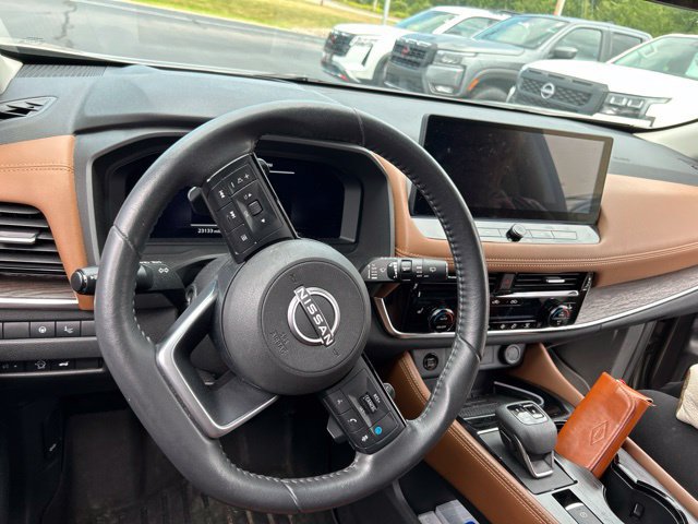 Used 2024 Nissan Rogue Platinum SUV