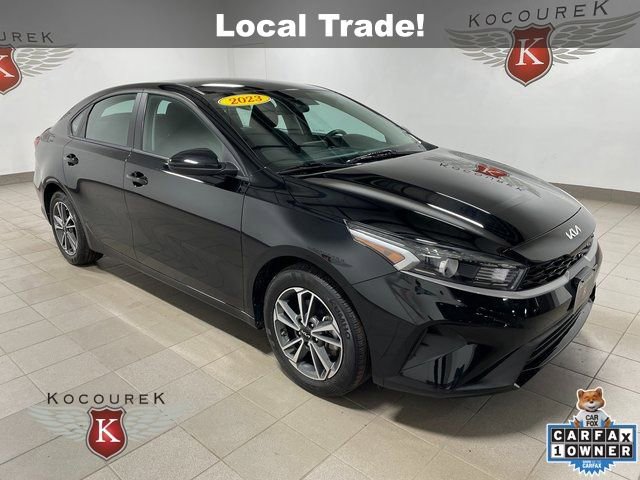2023 Kia Forte LXS AT's photo