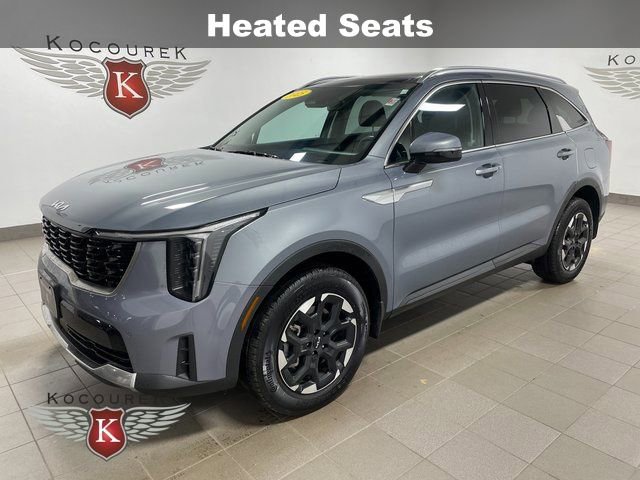 2025 Kia Sorento S photo 2