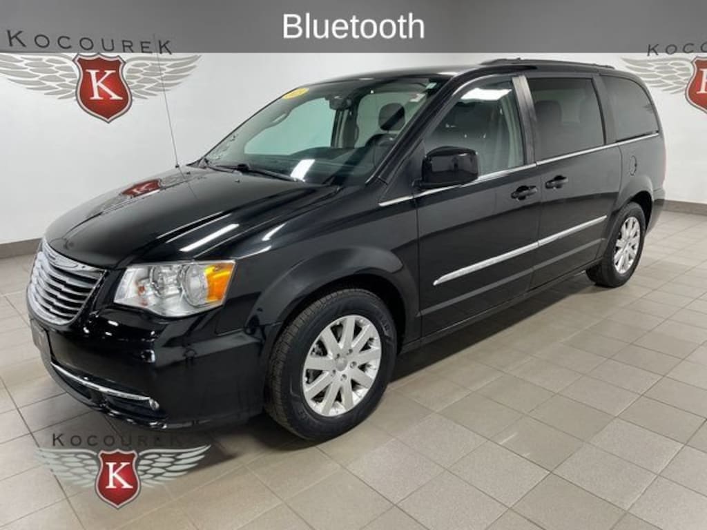 Used 2015 Chrysler Town & Country Touring Van