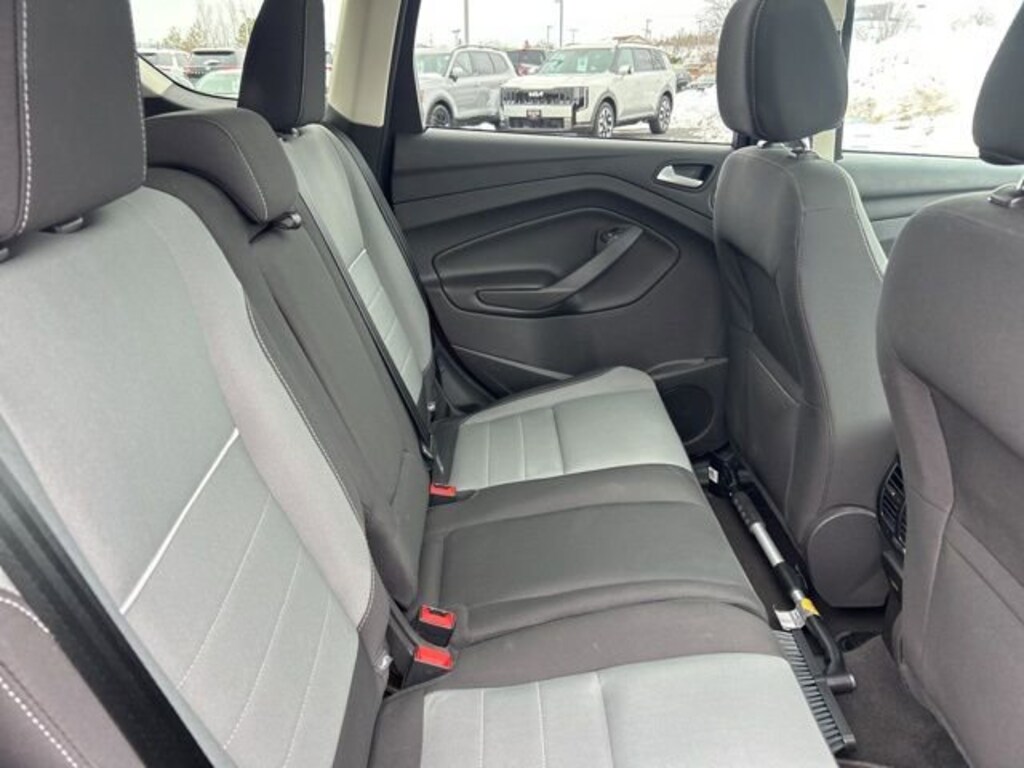 Used 2015 Ford Escape SE SUV