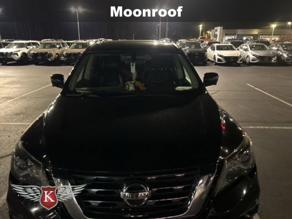 Used 2017 Nissan Pathfinder SL SUV