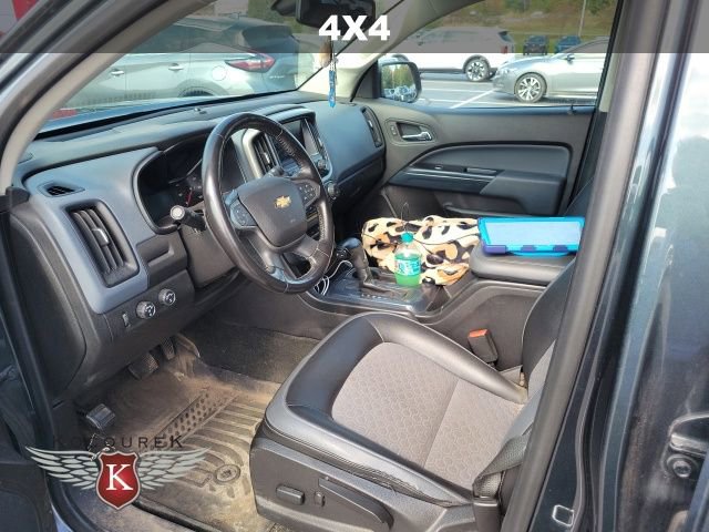 2017 Chevrolet Colorado Z71 photo 2