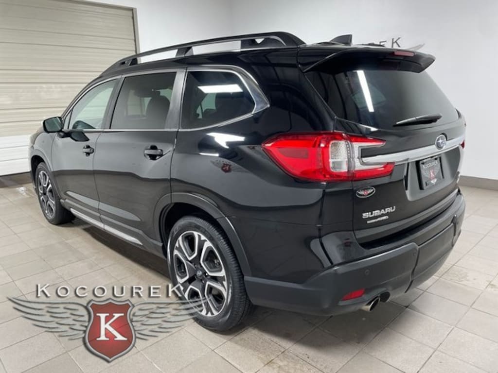 Used 2023 Subaru Ascent Limited SUV