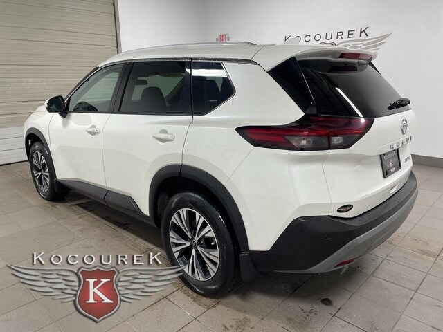 2021 Nissan Rogue SV photo 4