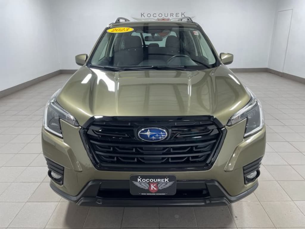 Used 2023 Subaru Forester Premium SUV