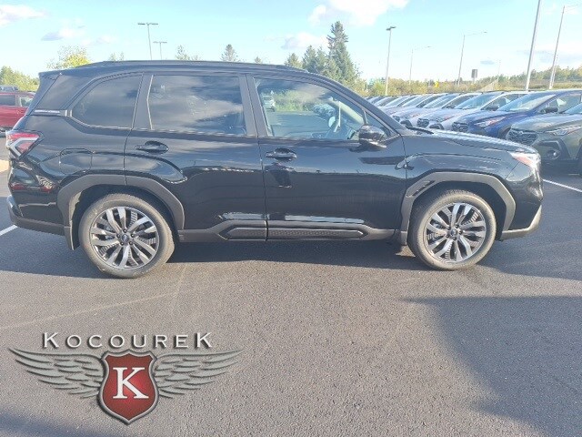 2025 Subaru Forester Touring photo 2