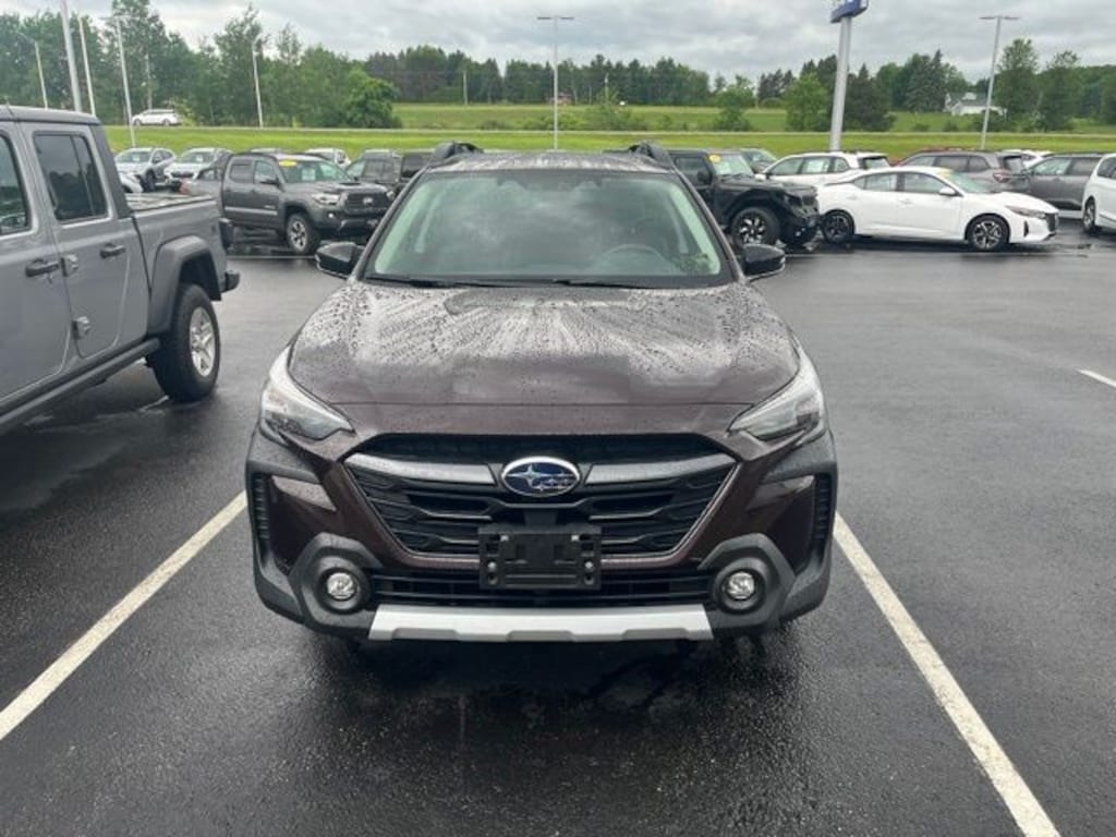 Used 2024 Subaru Outback Limited SUV