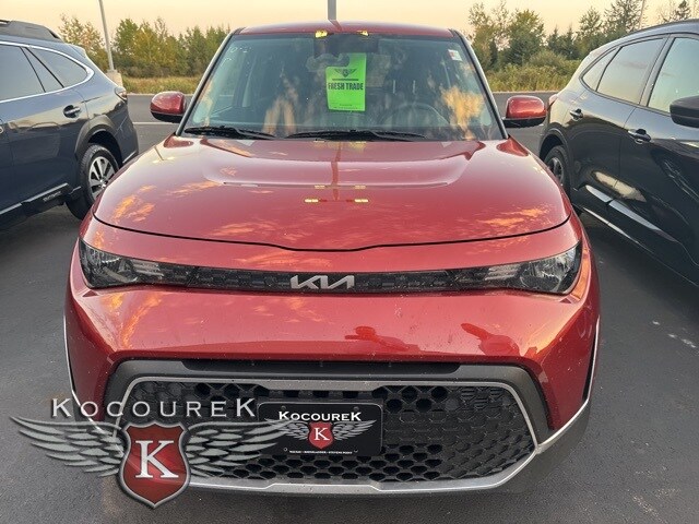 2023 Kia Soul LX photo 2