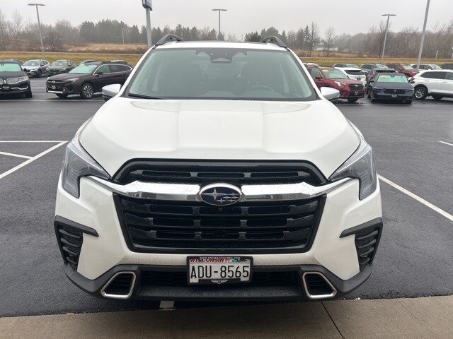 2023 Subaru Ascent Touring photo 2