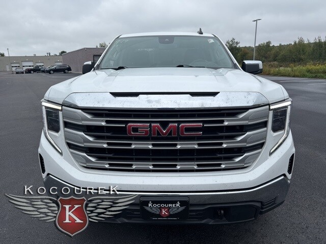 2022 Gmc Sierra 1500 SLE photo 2