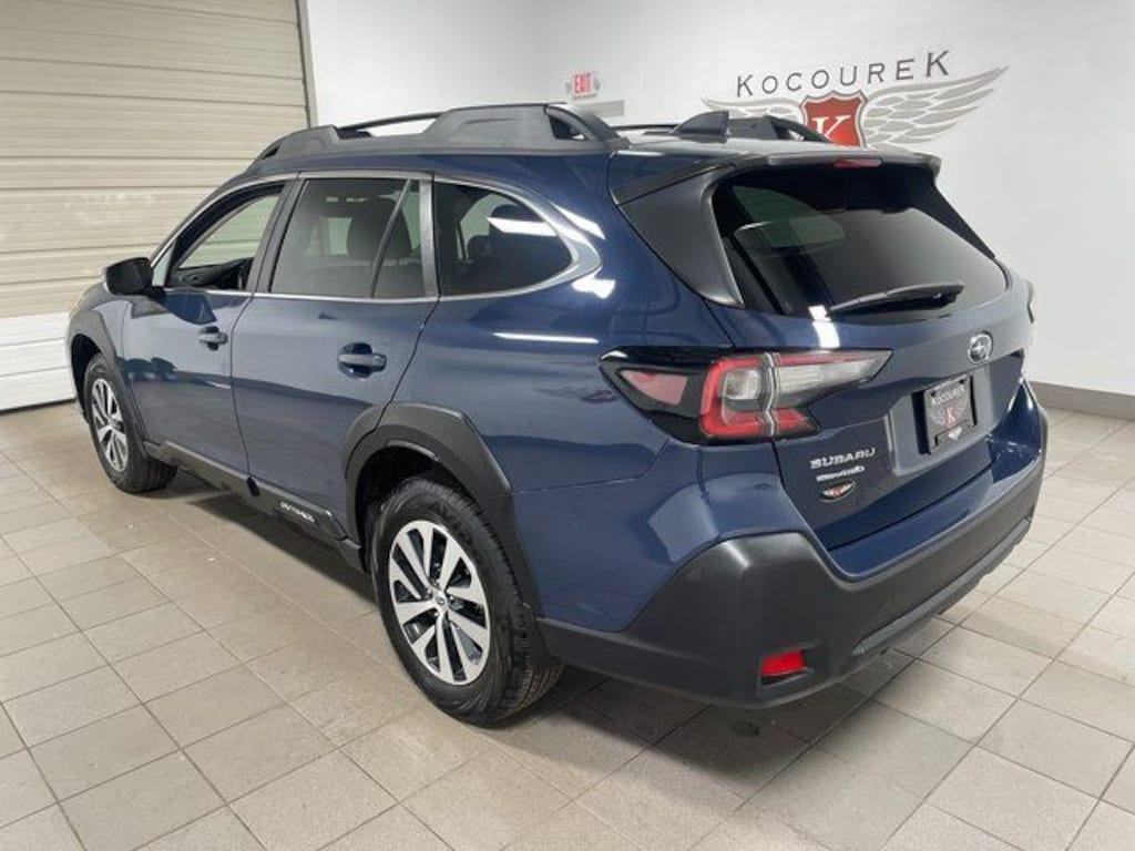 Used 2024 Subaru Outback Premium SUV