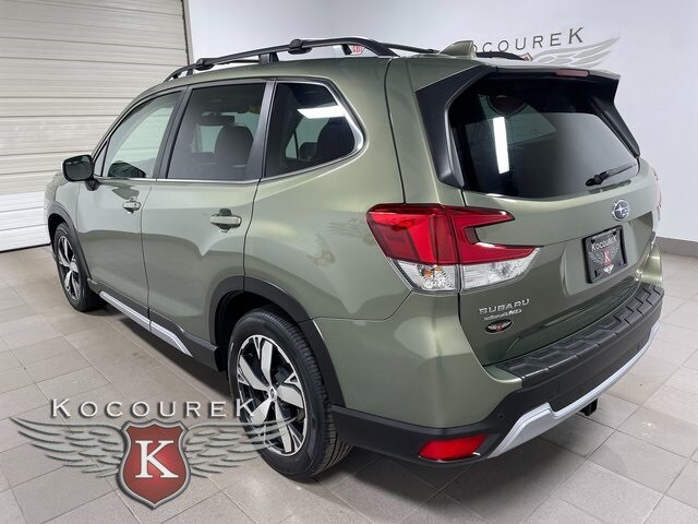 2021 Subaru Forester Touring photo 4