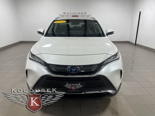Used 2021 Toyota Venza XLE with VIN JTEAAAAH8MJ024733 for sale in Wausau, WI
